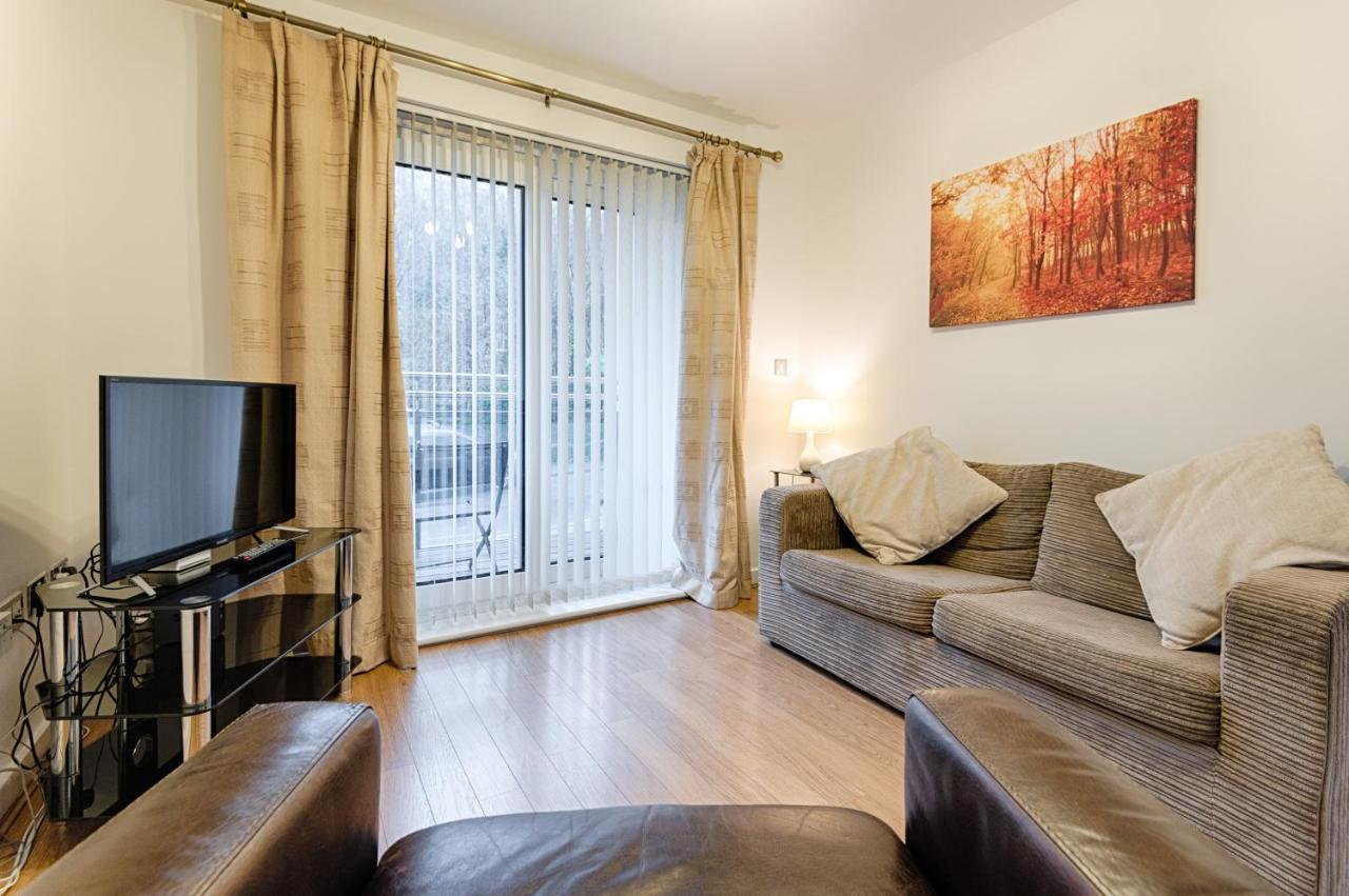 Appartement Parking, Balcony, Fully Equipped Kitchen à Swansea Extérieur photo